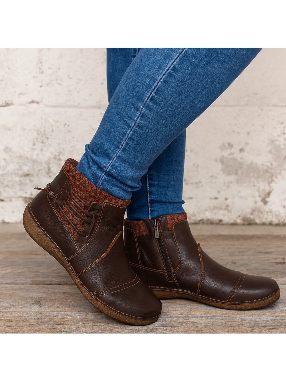 Aetrex SZ 10 Women's Tessa Sweater Ankle Boot Brown Leather SD902W